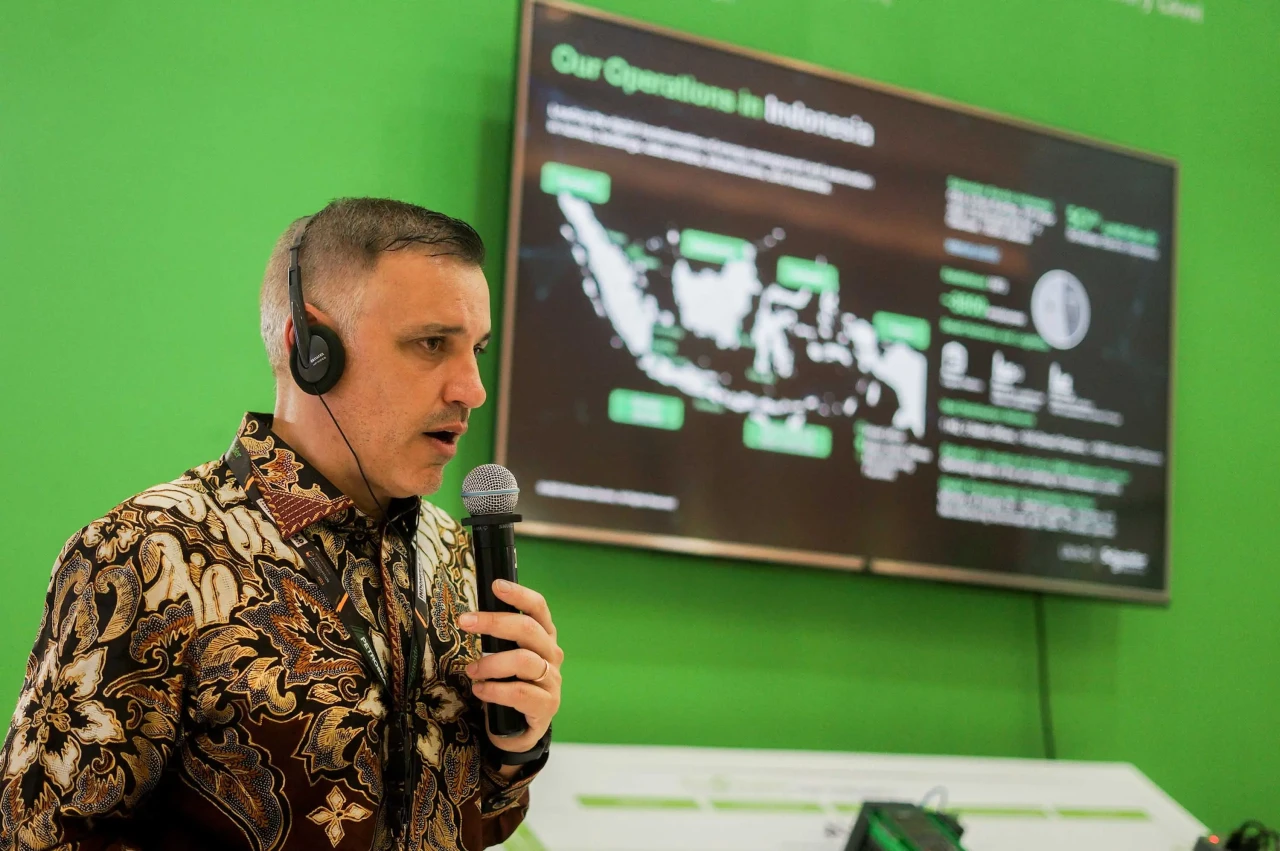 Schneider Electric Dukung...