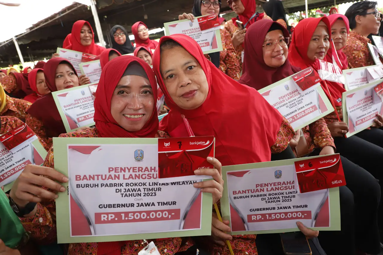 Gubernur Jawa Timur...