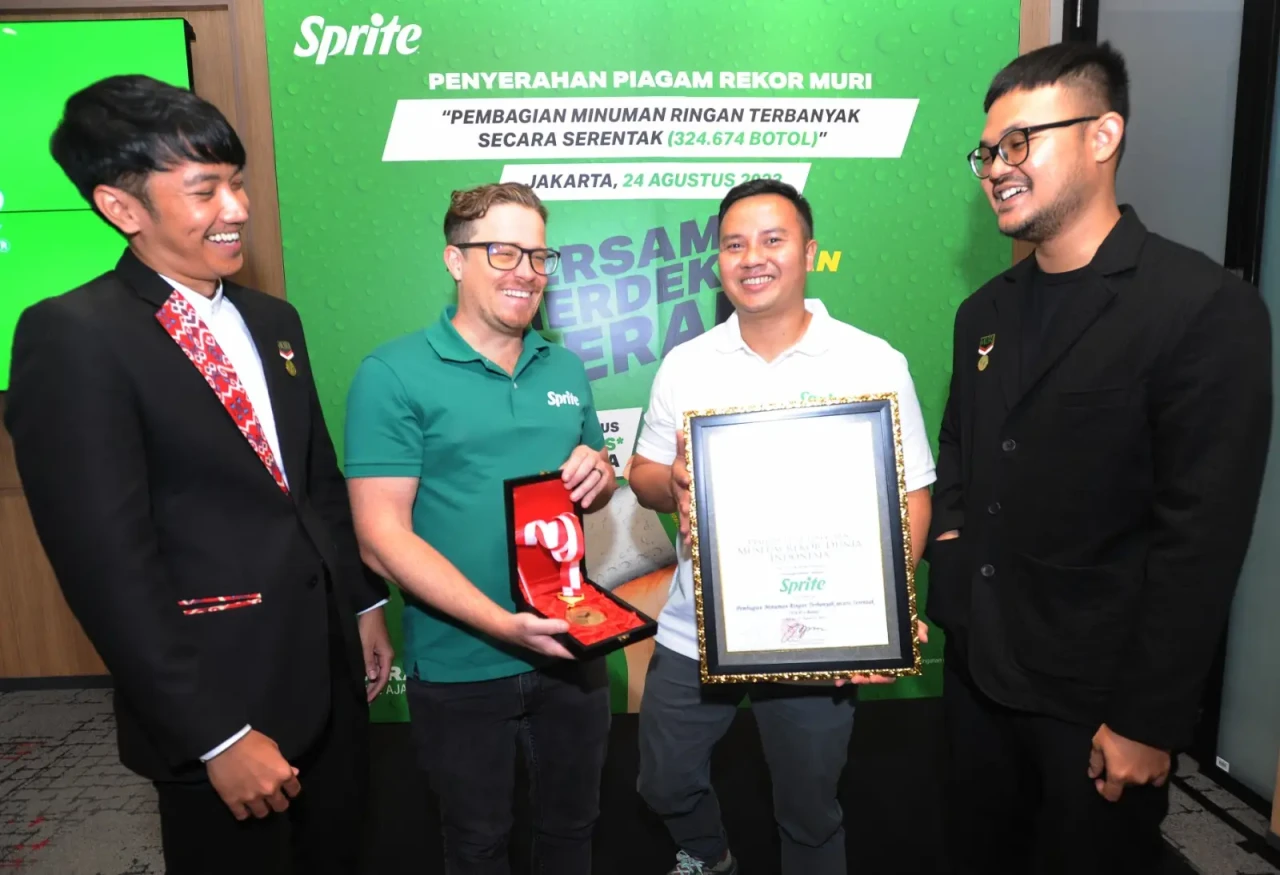 Rekor MURI untuk Pembagian...
