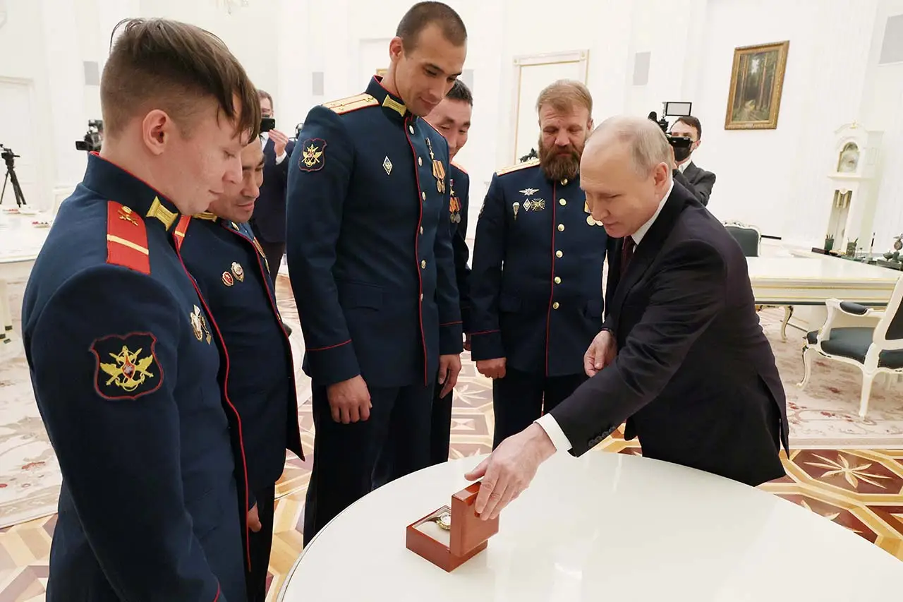 Dari Kremlin, Vladimir...