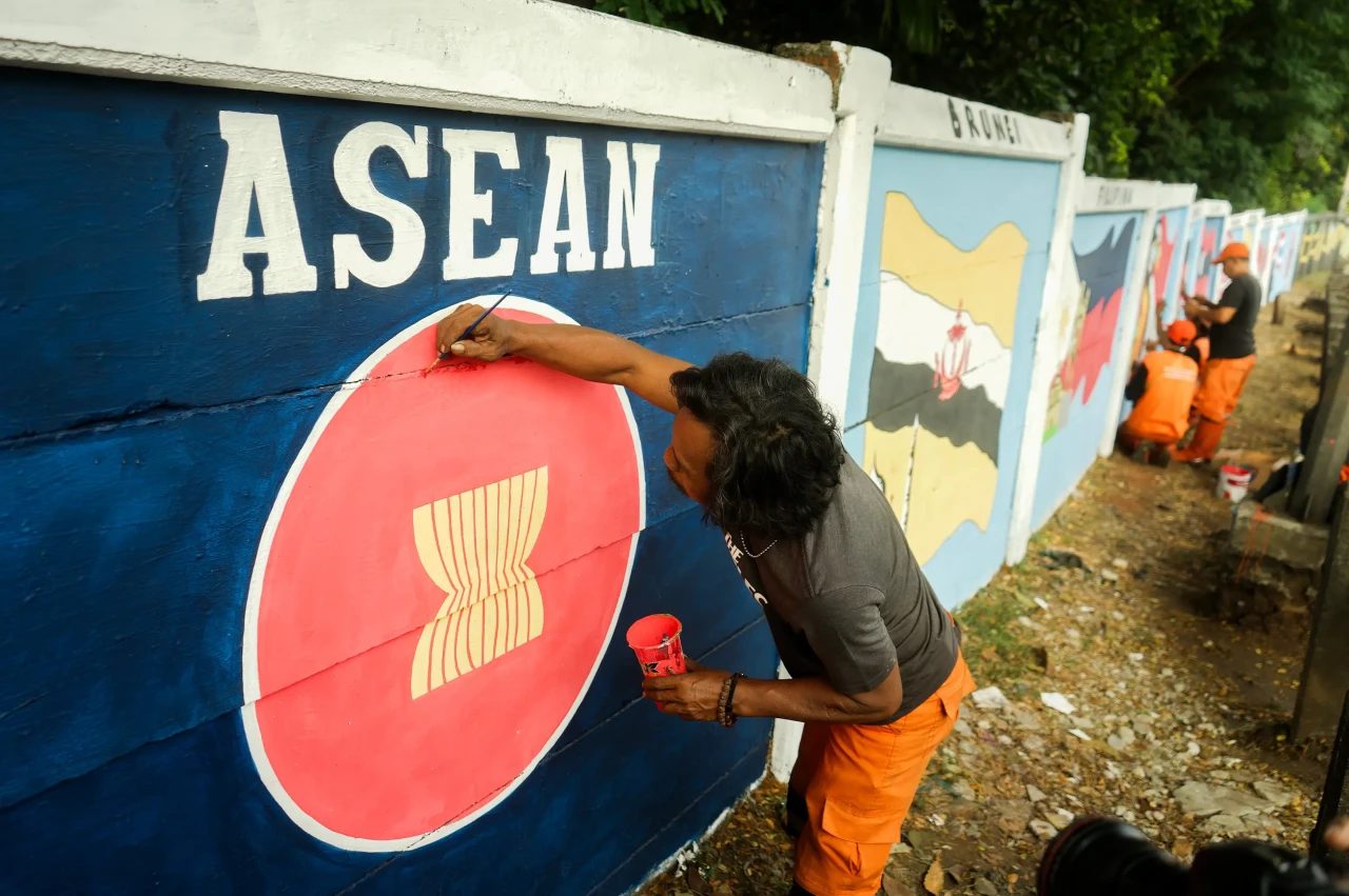 Mural Sambut KTT ASEAN...