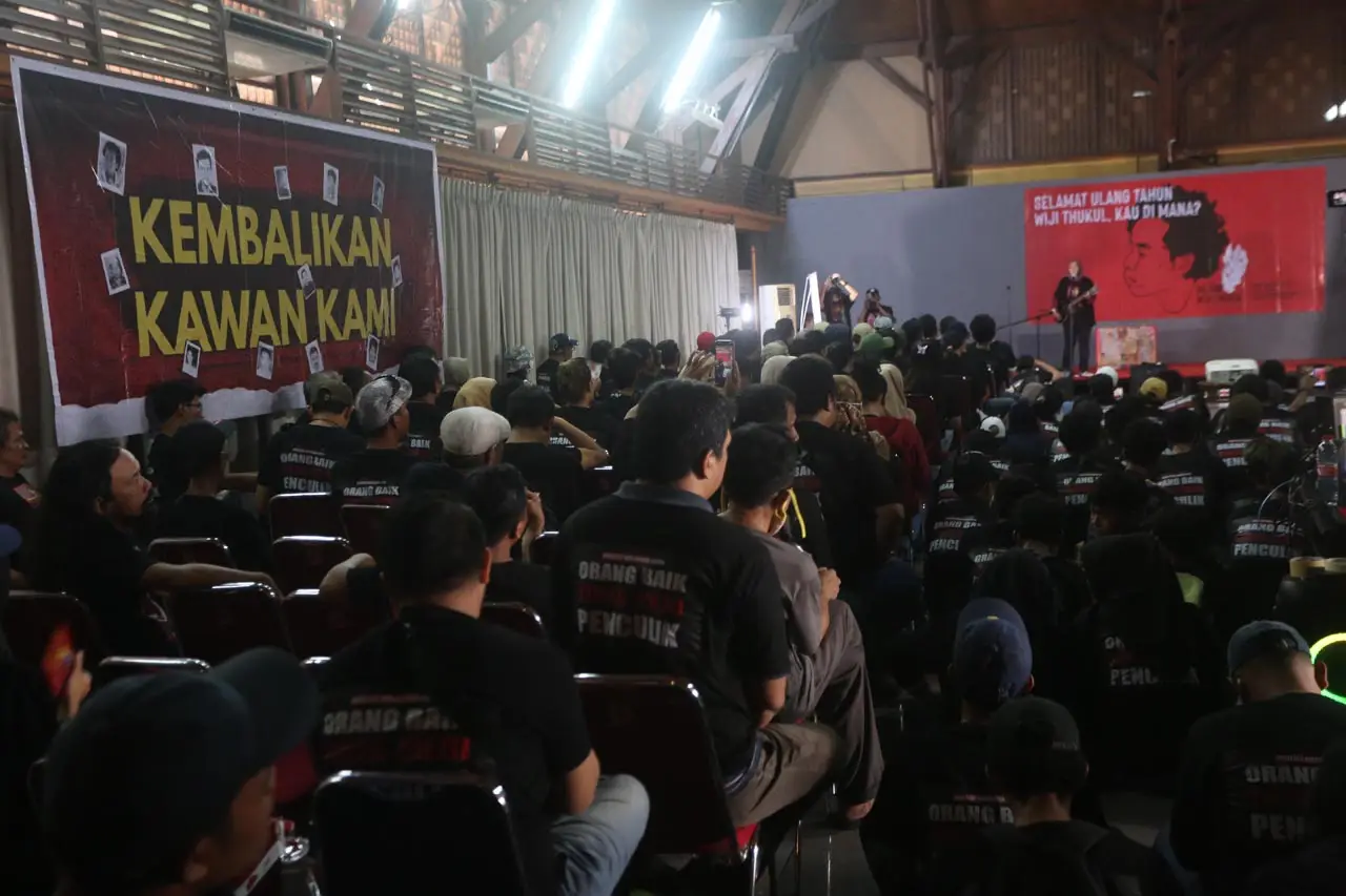 Ratusan Aktivis Hadiri...