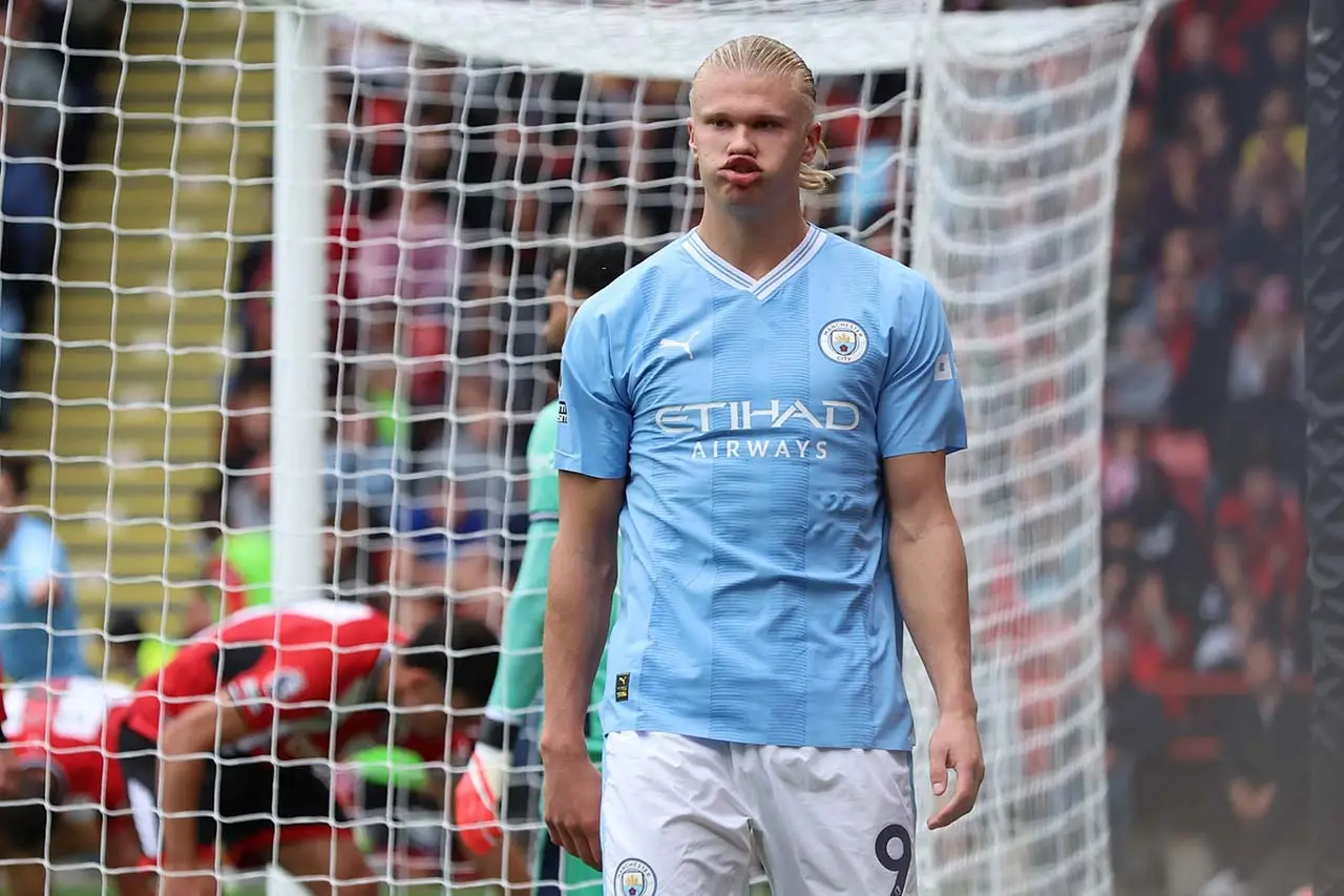 Man City Atasi Perlawanan...