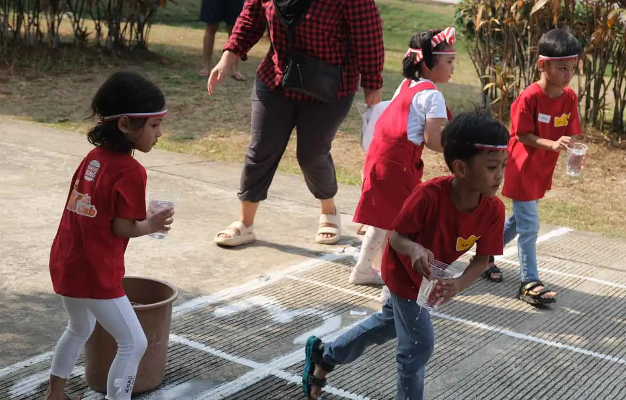 Semangat Merayakan HUT...