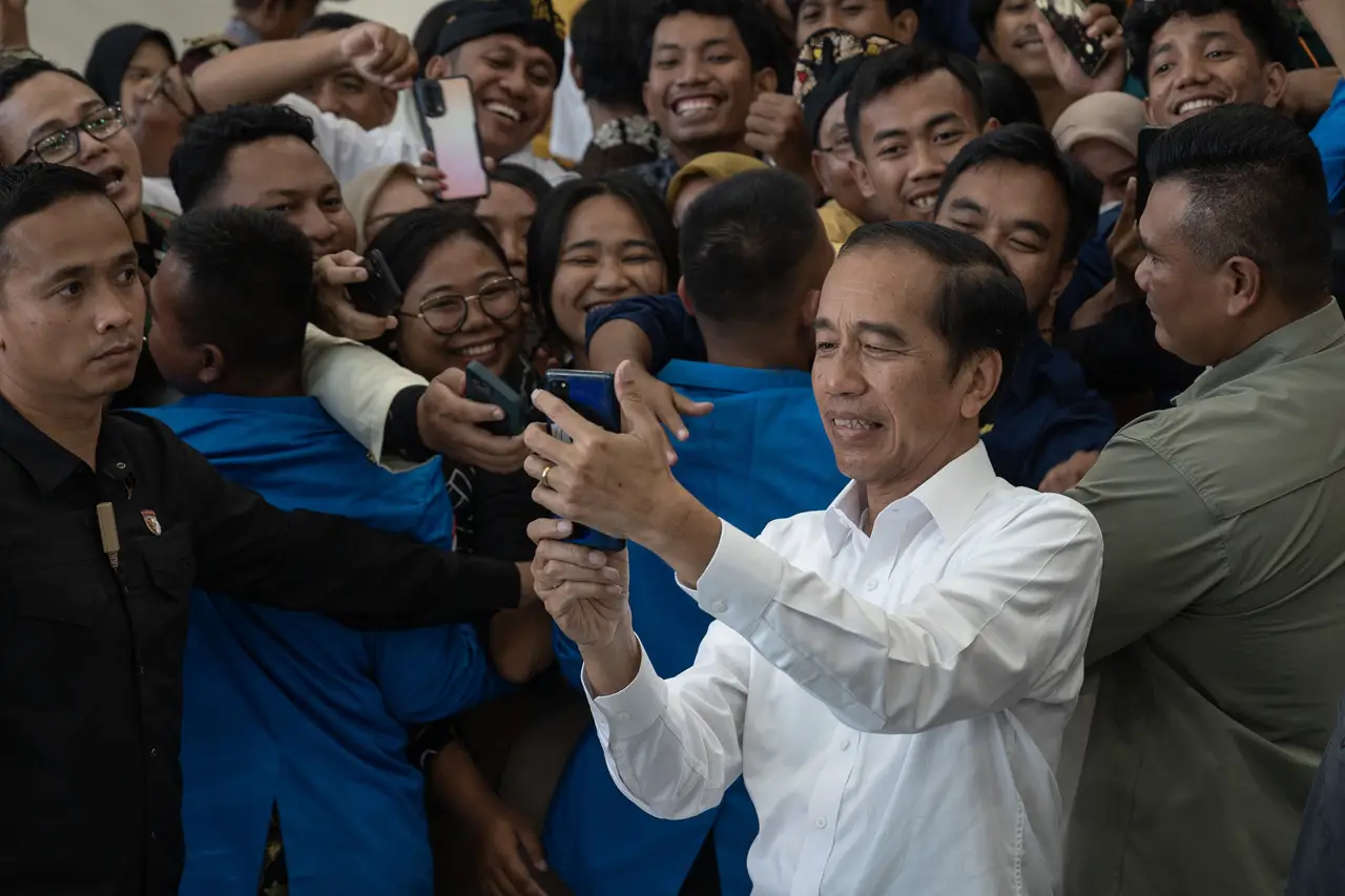 Buka Kongres Nasional...