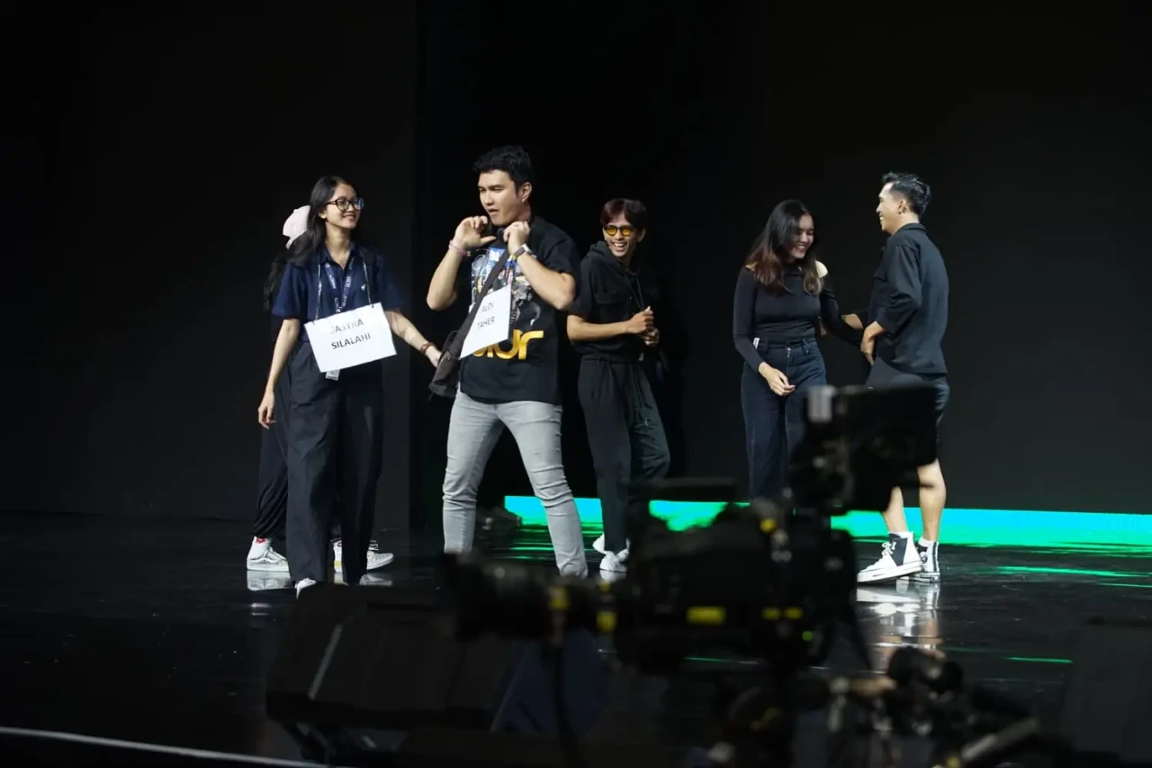 Bertabur Bintang, Begini...