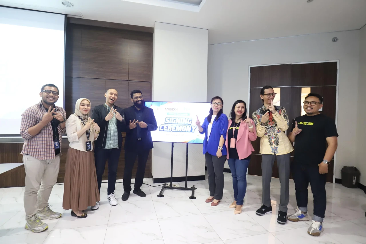 Vision+ Gandeng First...