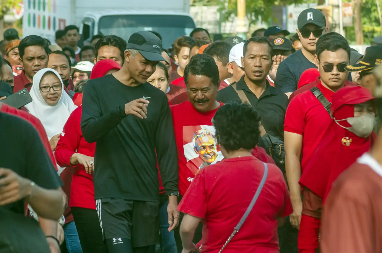 Ganjar Pranowo Jalan...