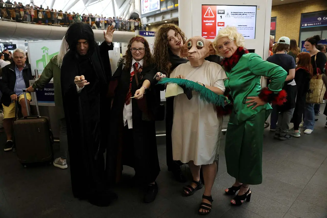 Hogwarts Day, Ribuan...