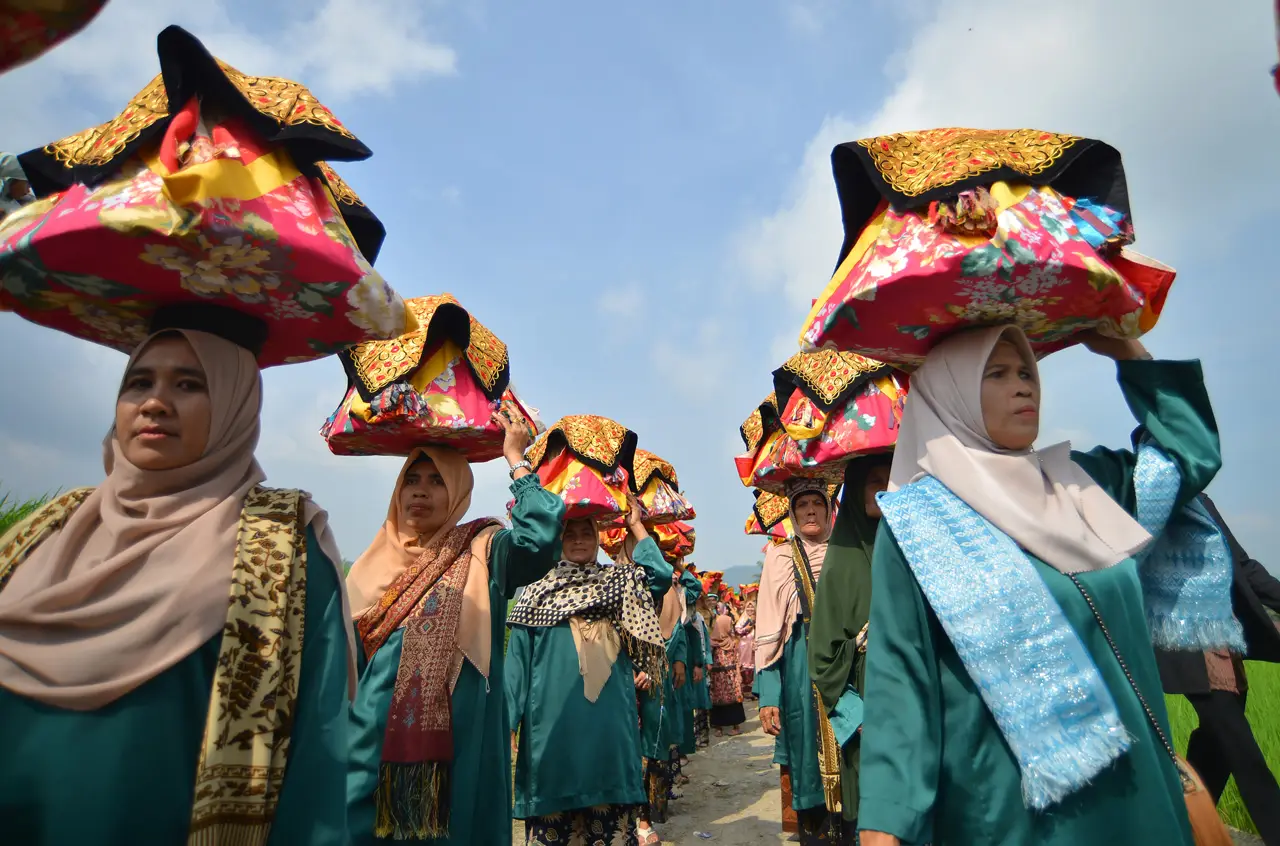Arak-arakan Pekan Kebudayaan...