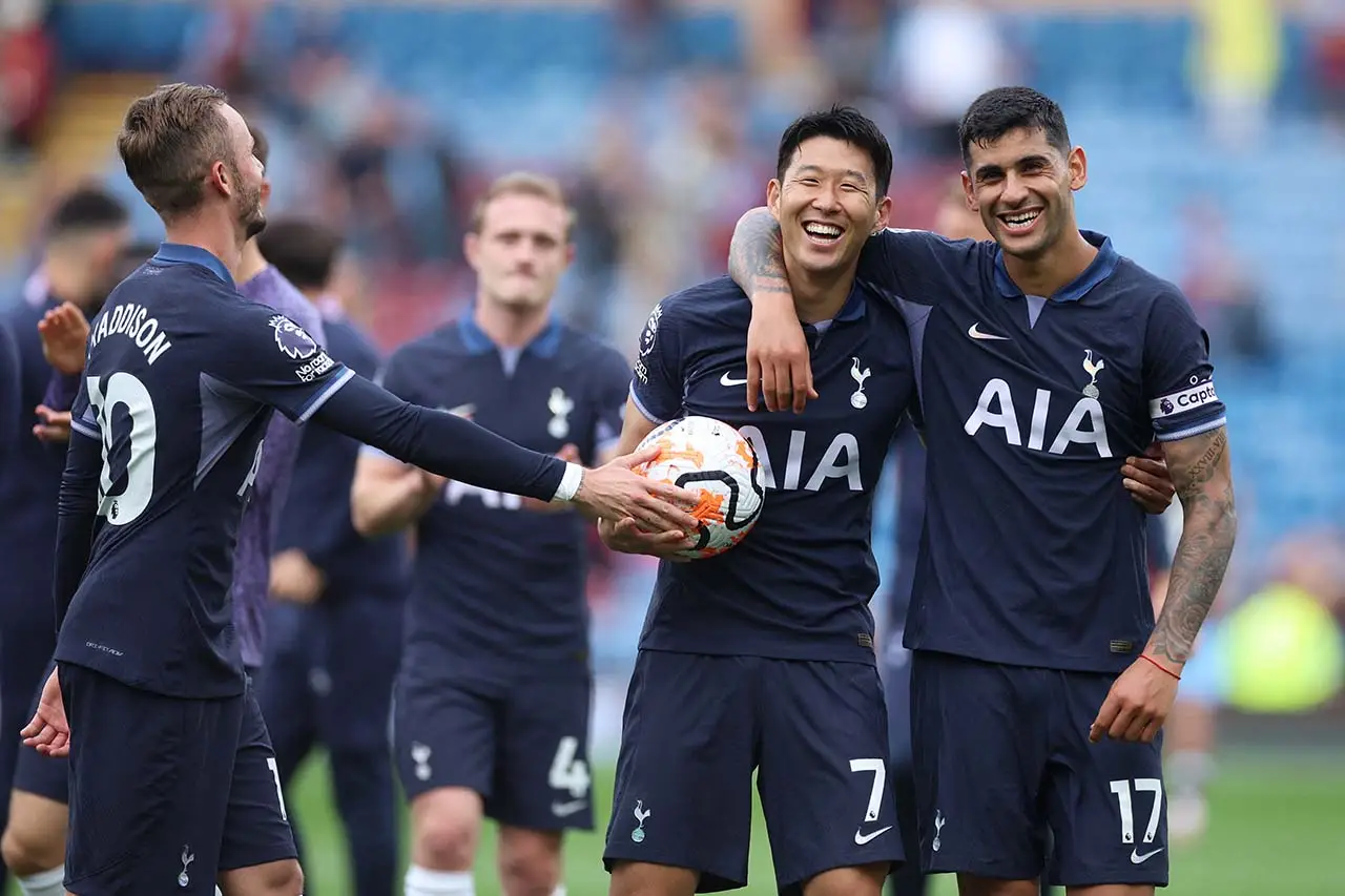Hattrick ke Gawang Burnley,...