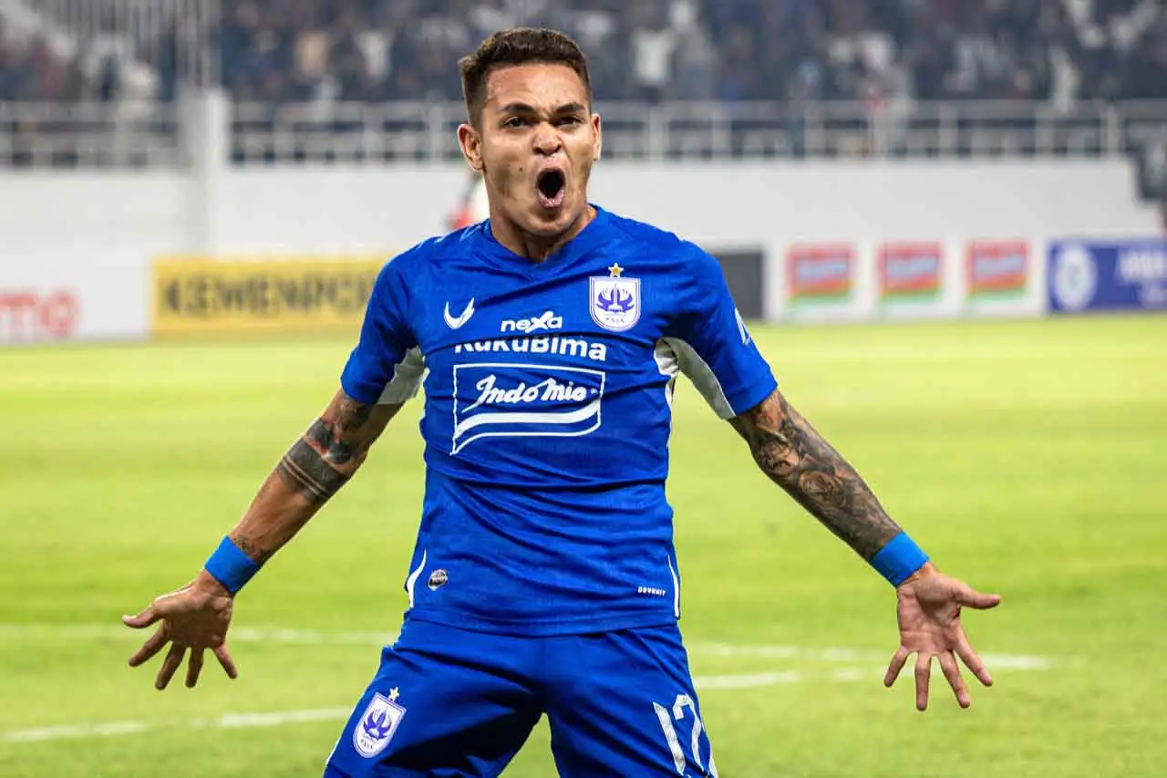 PSIS Semarang Kalahkan...