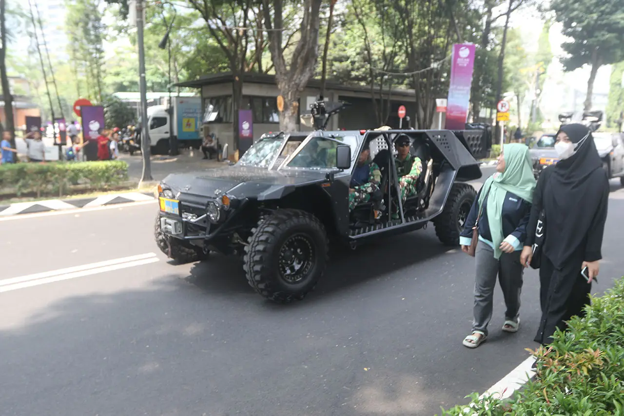 Kendaraan Taktis TNI...