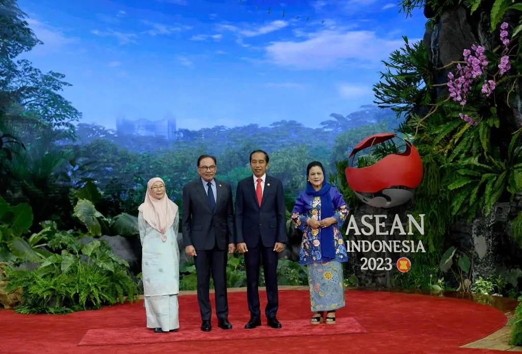 Pemimpin Negara Berdatangan...