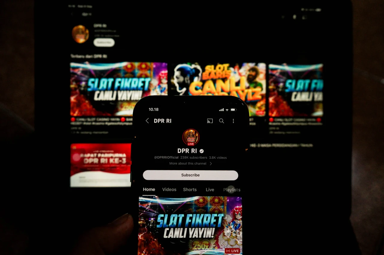 Kena Hack Siarkan Langsung...