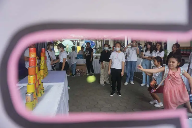Sekolah Santa Ursula...
