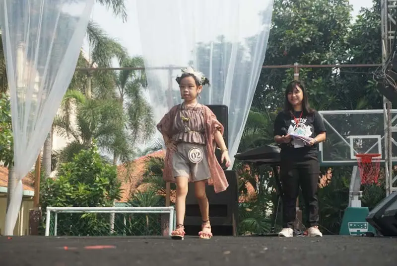 Sekolah Santa Ursula...