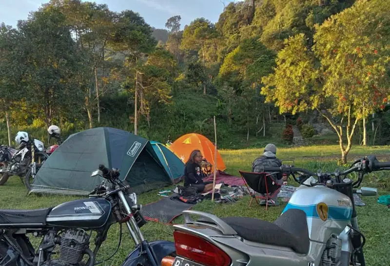 Melepas Penat Kerja,...