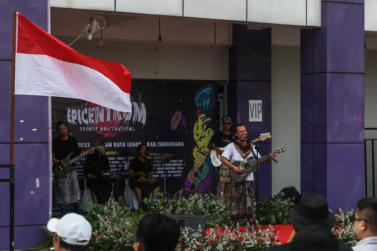 Kado Indah Buat Zaki,...