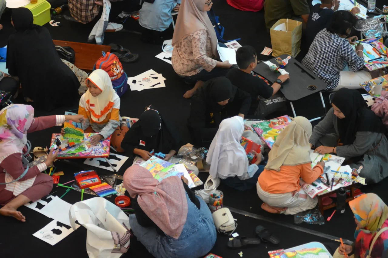 Ribuan Peserta Meriahkan...