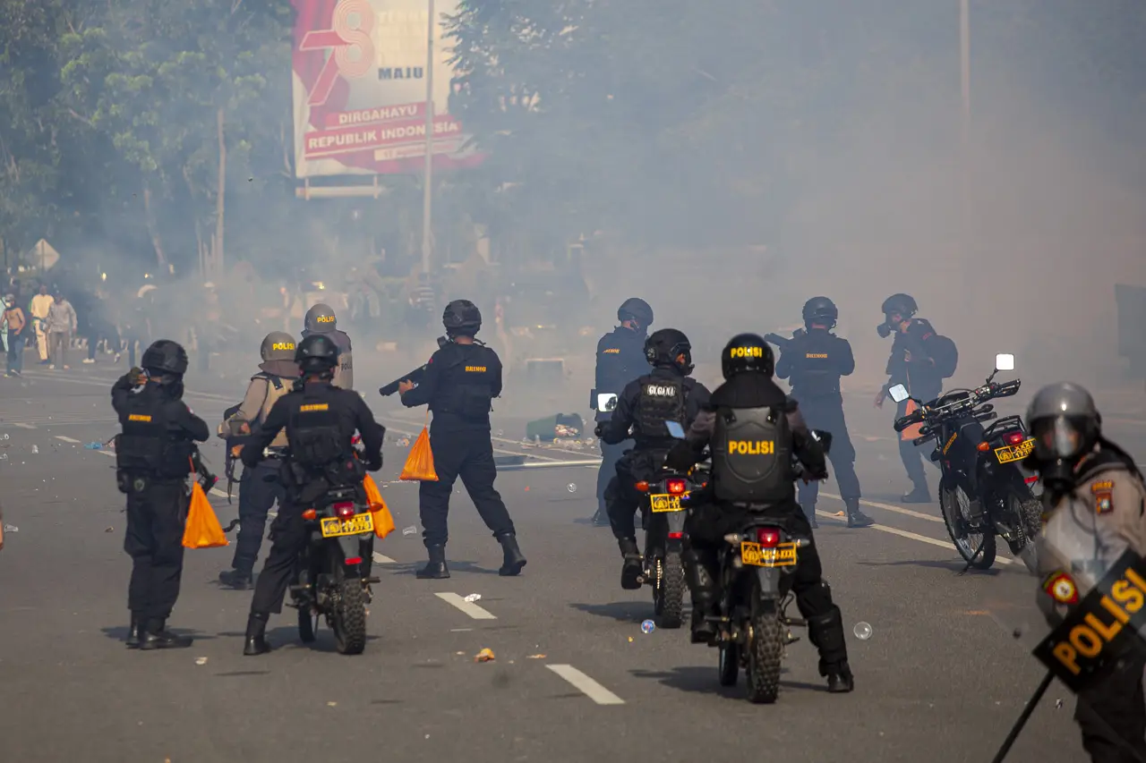 Aksi Tolak Relokasi...