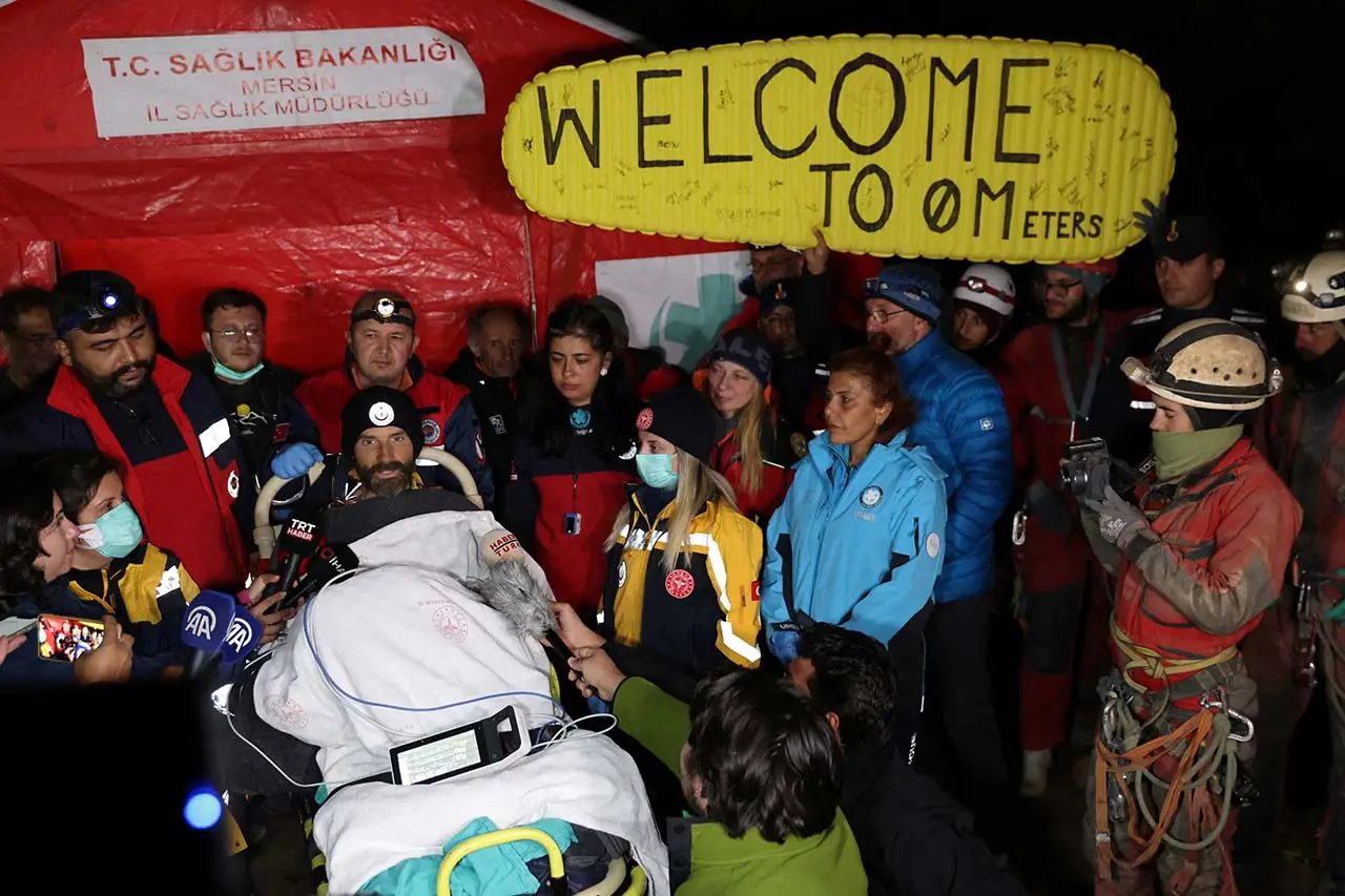 Terperangkap 1 Kilometer...