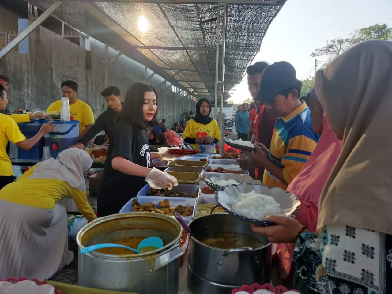 Pengusaha Cantik Asal...