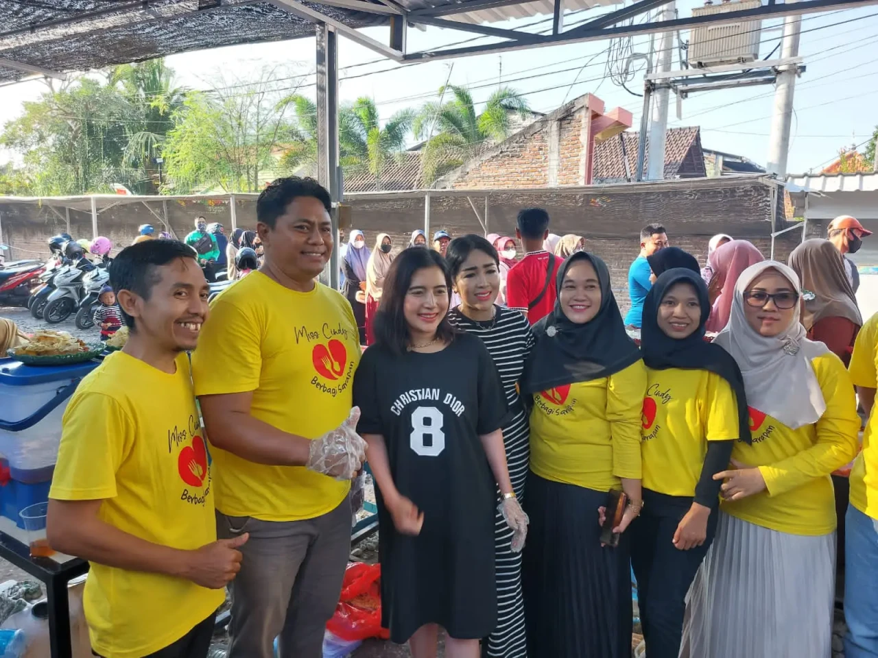 Pengusaha Cantik Asal...