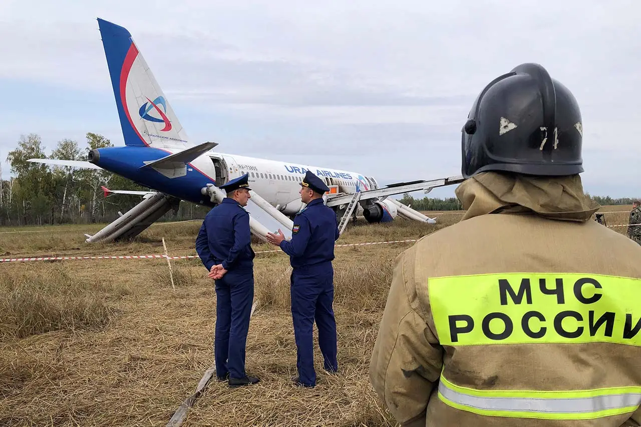 Pesawat Rusia Mendarat...