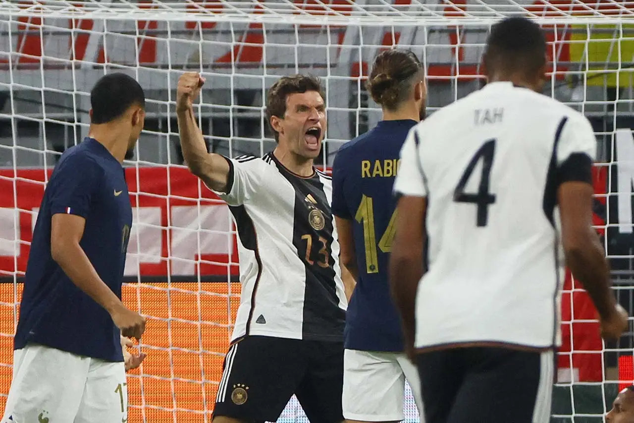 Jerman Tekuk Prancis...