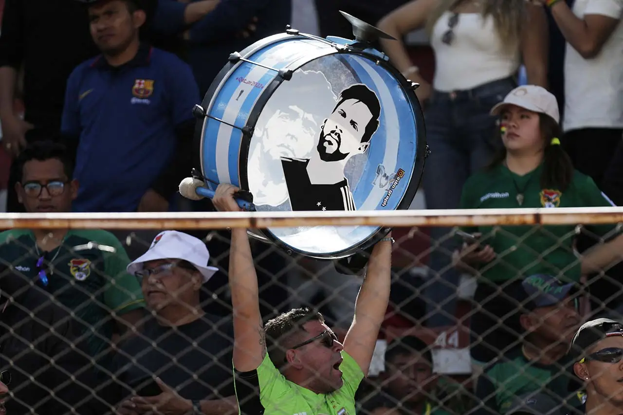 Messi Ngaso, Argentina...