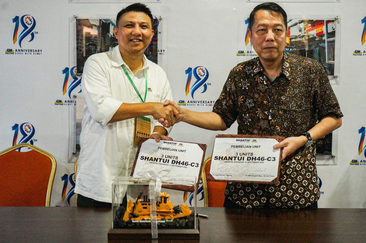 GM Tractors Hadir di...