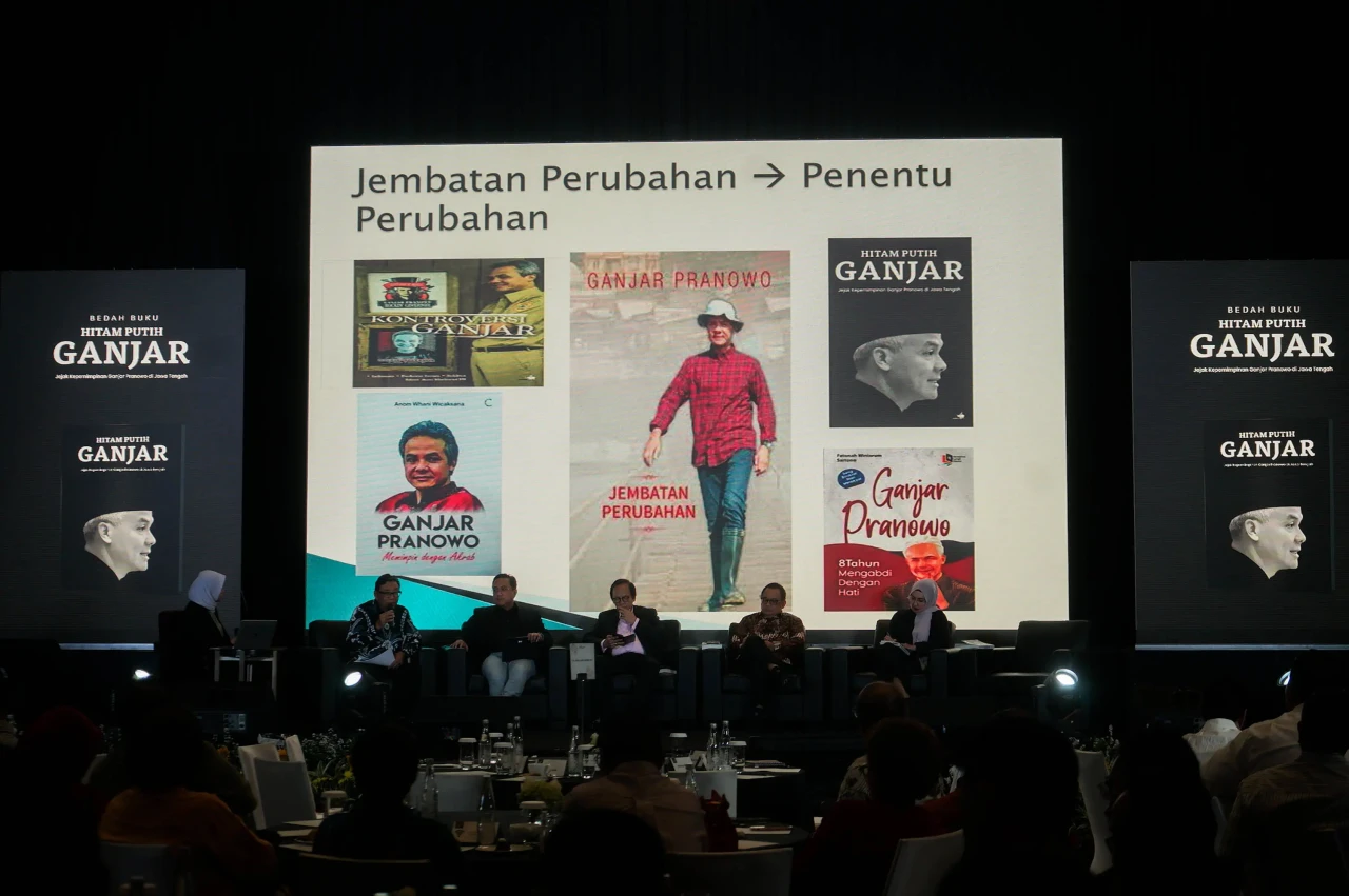 Bedah Buku Hitam Putih...