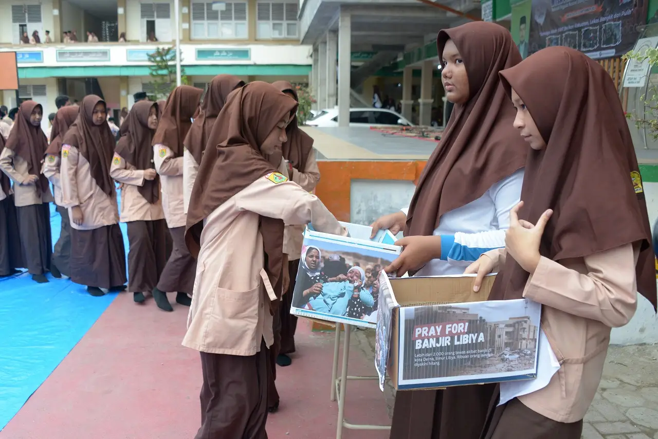 Pelajar Aceh Gelar Yasinan...