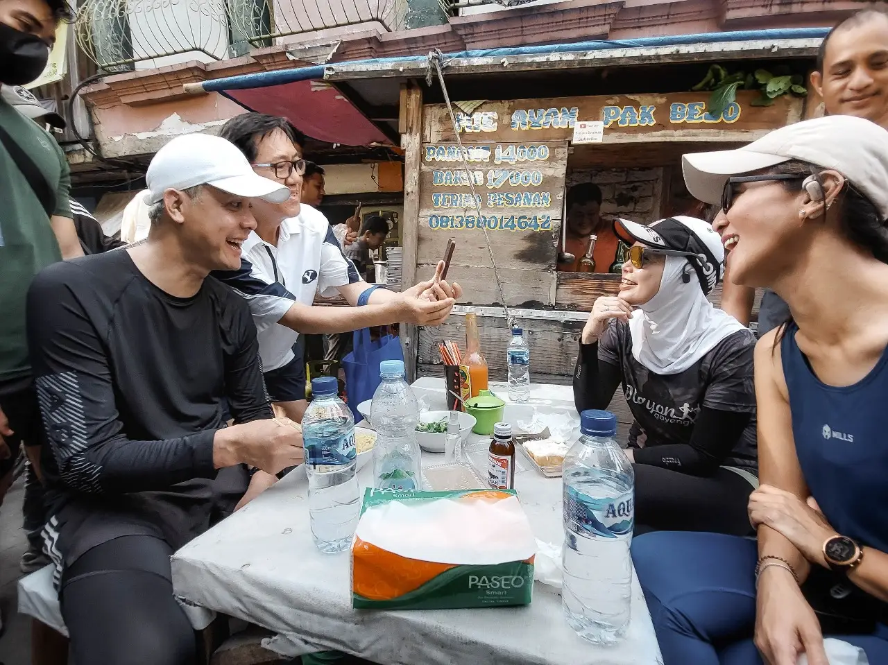 Kagetnya Bakul Mie Ayam...