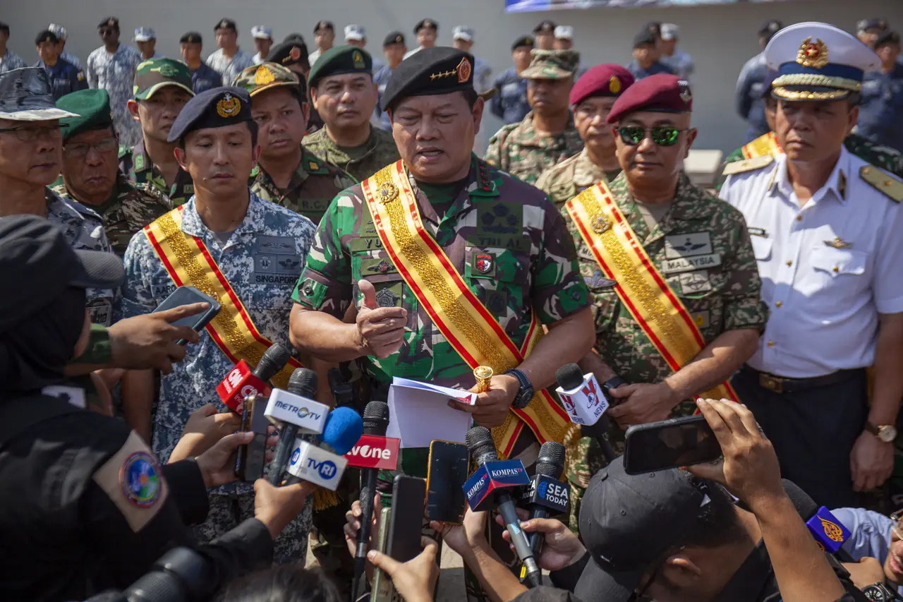 Pembukaan ASEAN Solidarity...
