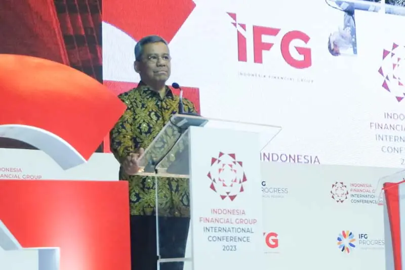 Gelar International...