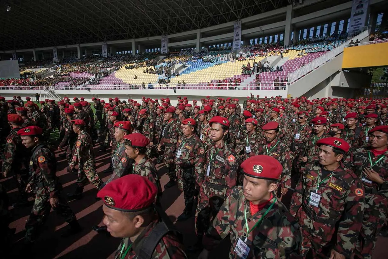 Jokowi Hadiri Apel Akbar...