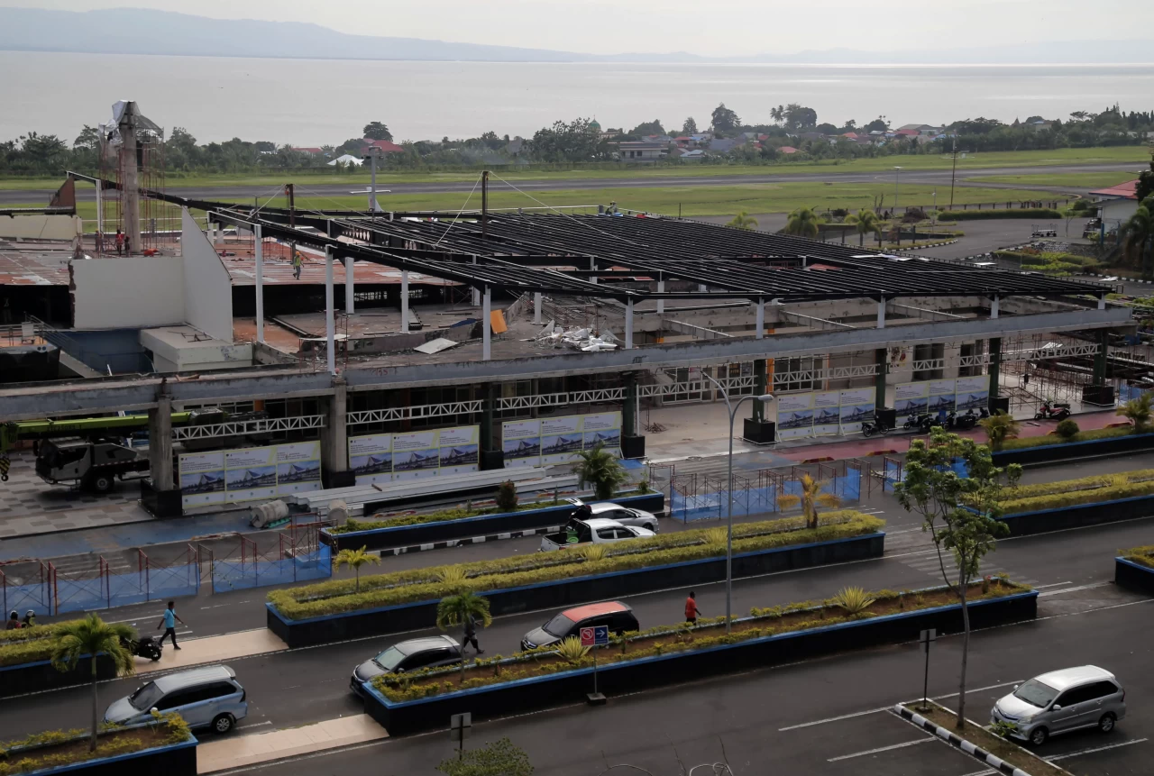 Renovasi Bandara Sultan...