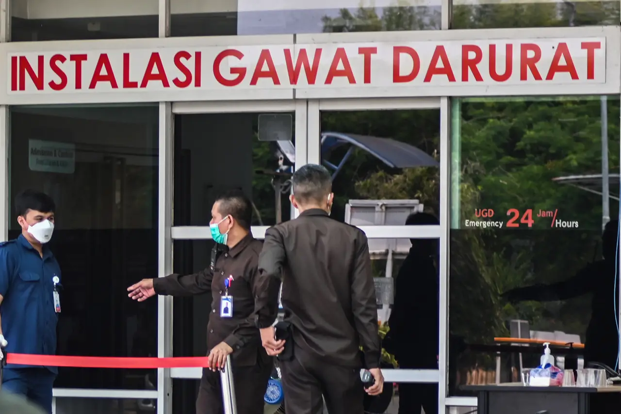 Ledakan di RS Eka Hospital...