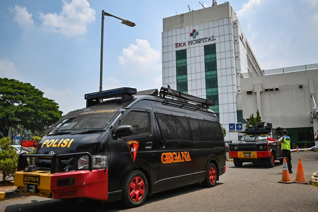 Ledakan di RS Eka Hospital...