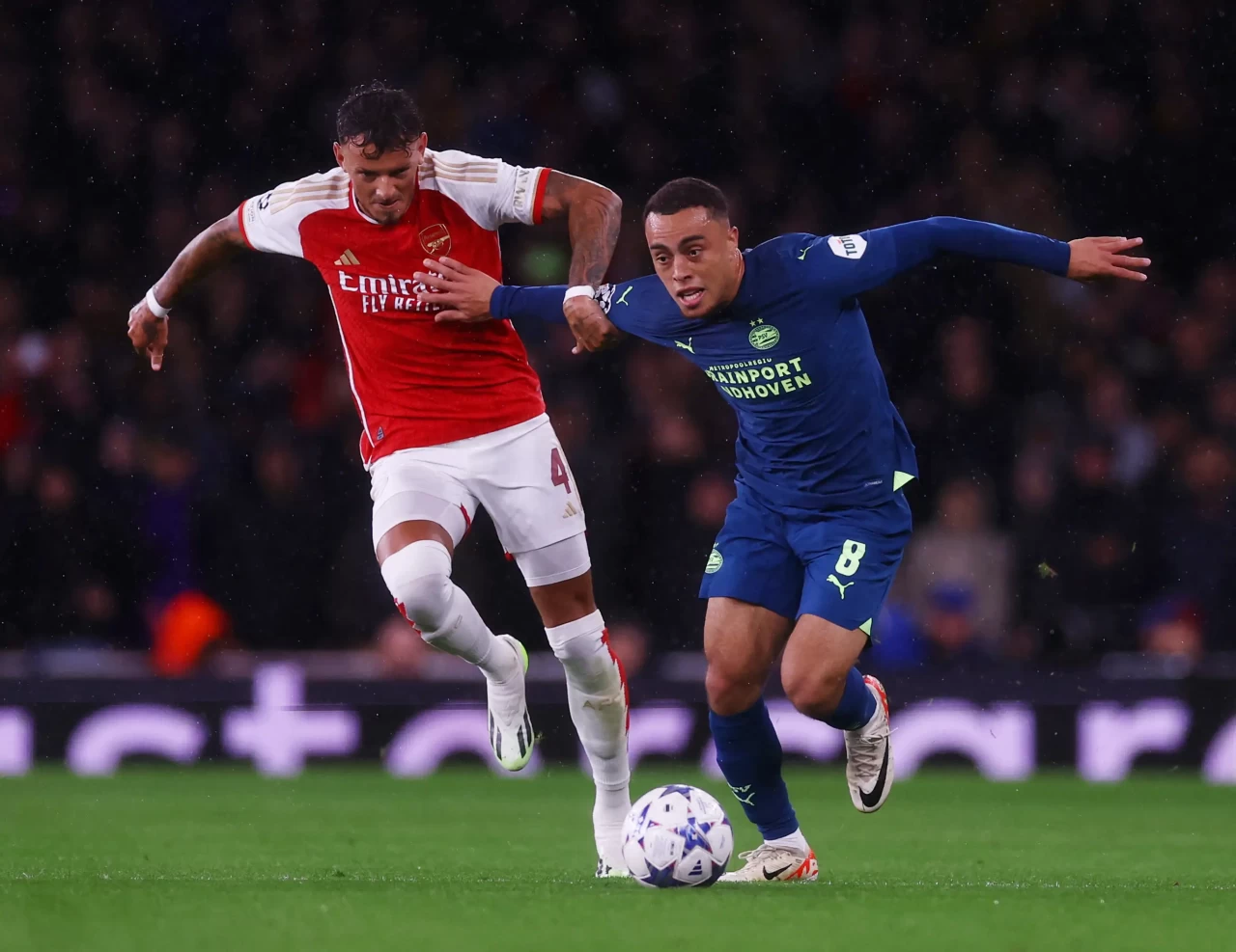 Turun Minum, Arsenal...