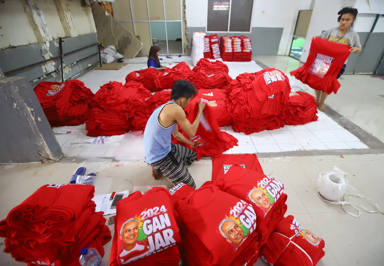 Melihat Produksi Kaos...