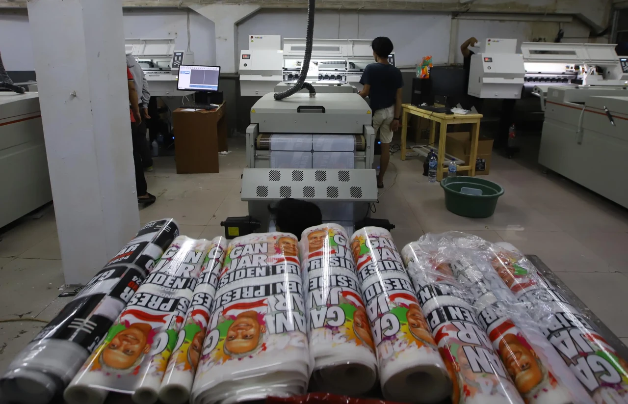 Melihat Produksi Kaos...