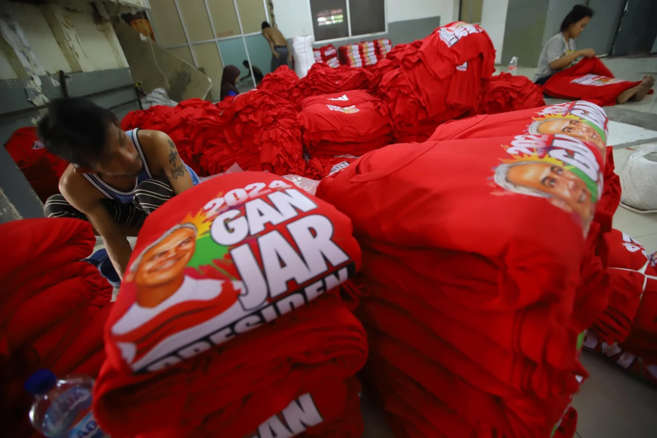 Melihat Produksi Kaos...