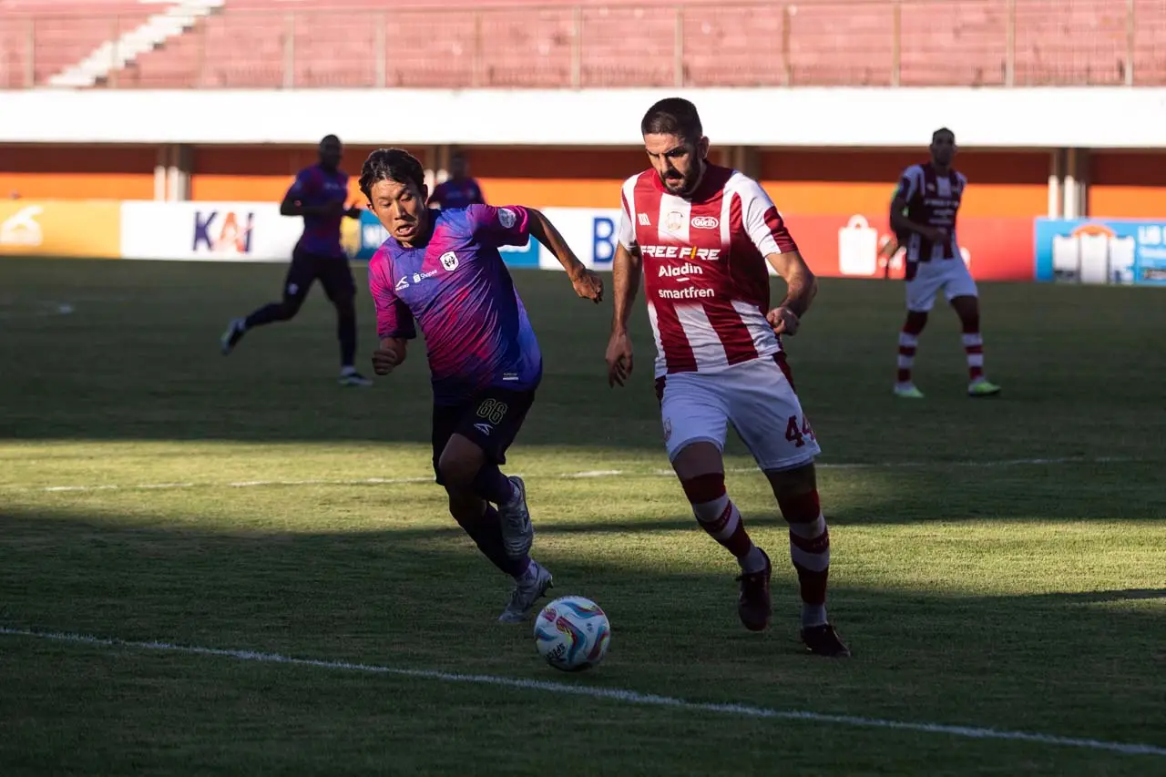 Persis Solo Kalahkan...