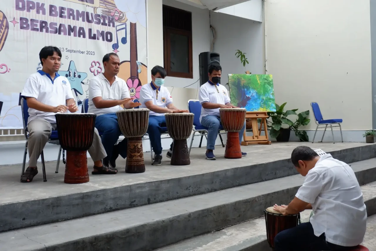 Light Ministry Orchestra...