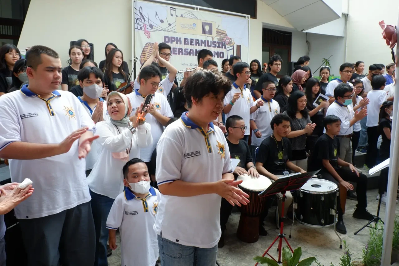 Light Ministry Orchestra...