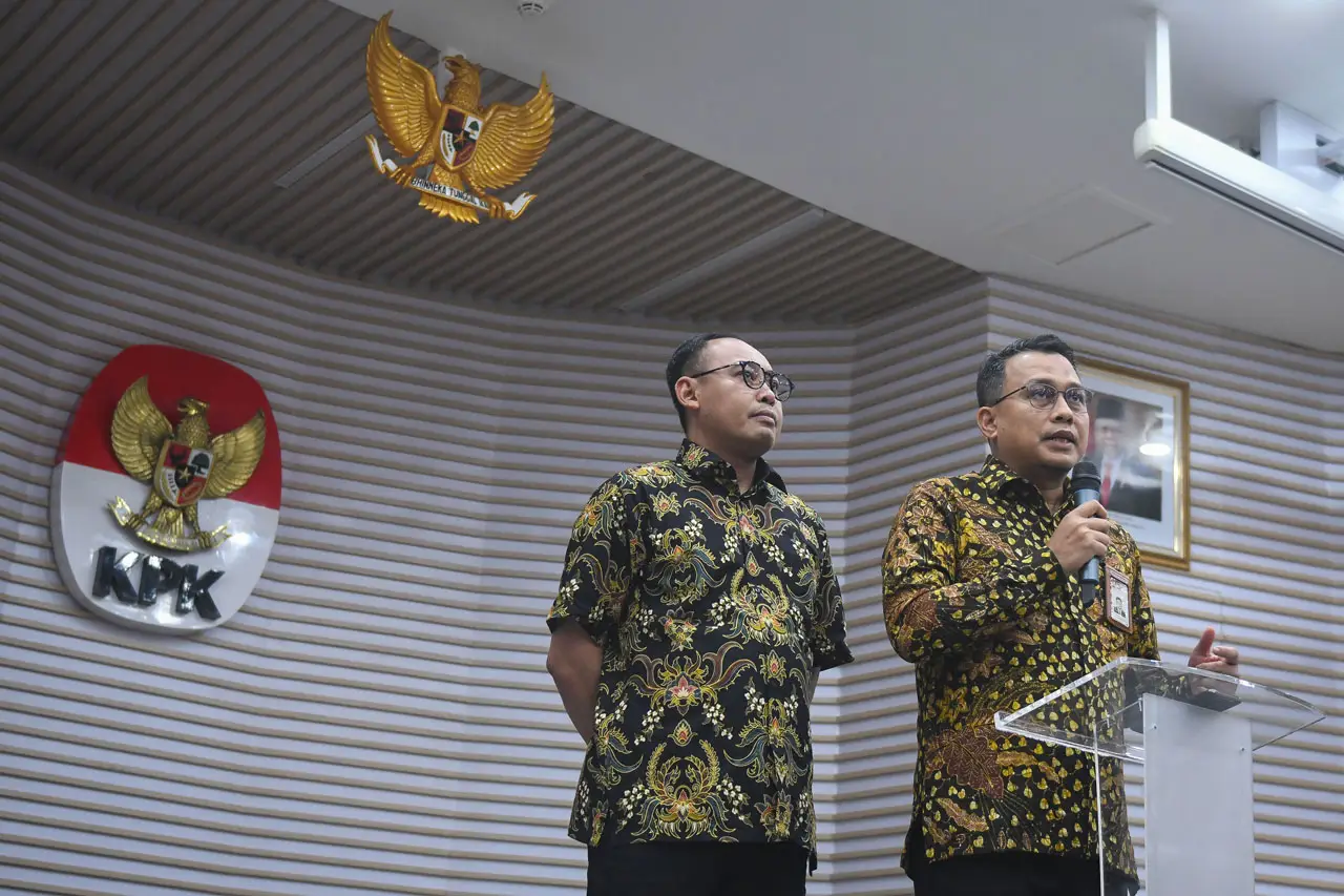 KPK Beberkan Hasil Penggeledahan...