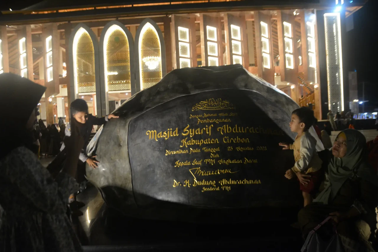Potret Keindahan Masjid...